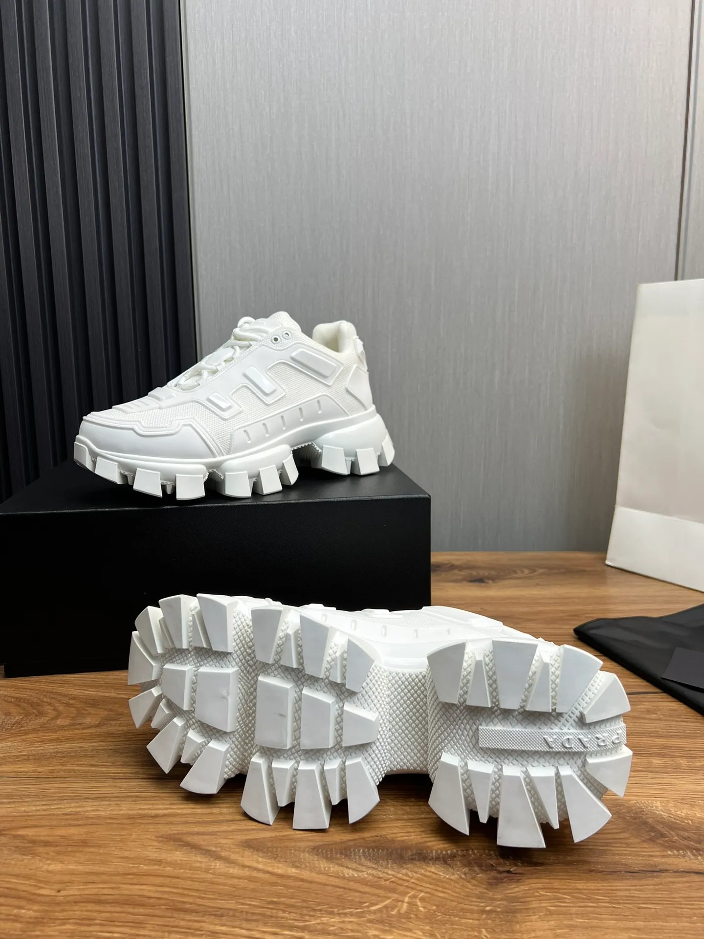 Men's shoes 💰620💰 [PRADA] Hot-selling thick-soled shoes 🔥 Available all year round ✔️Official website synchronization Original fly-knit film fabric + cowhide lining, 1⃣️:1⃣️reproduction, original sole, 38-45 (45 made to order, non-refundable)